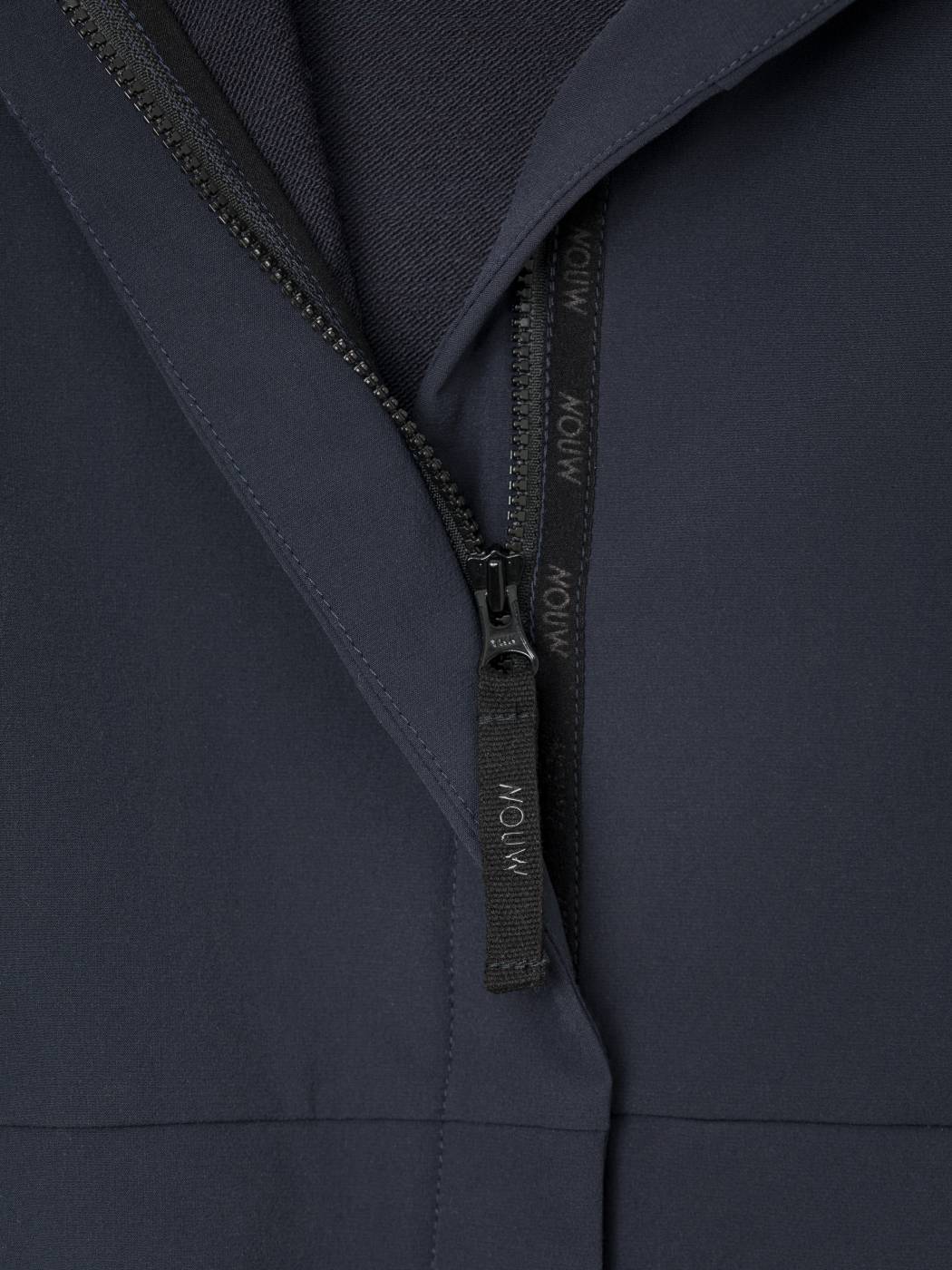 Detail YKK Zip Reissverschluss leichte wasserabweisende Softshell Jacke