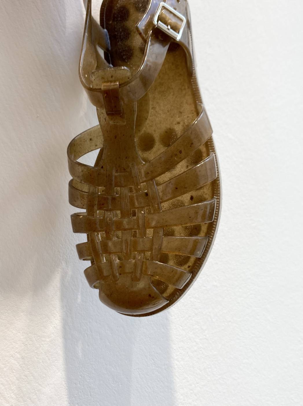 Plasticana Badesandalen aus recyceltem Plastik und Hanf