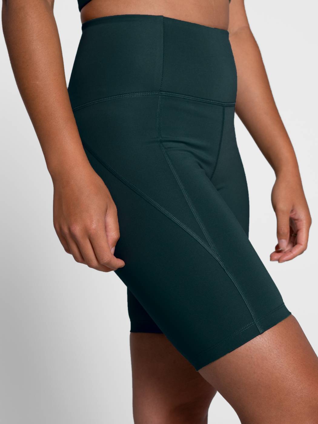 Compressive High-Rise Bike Shorts – green